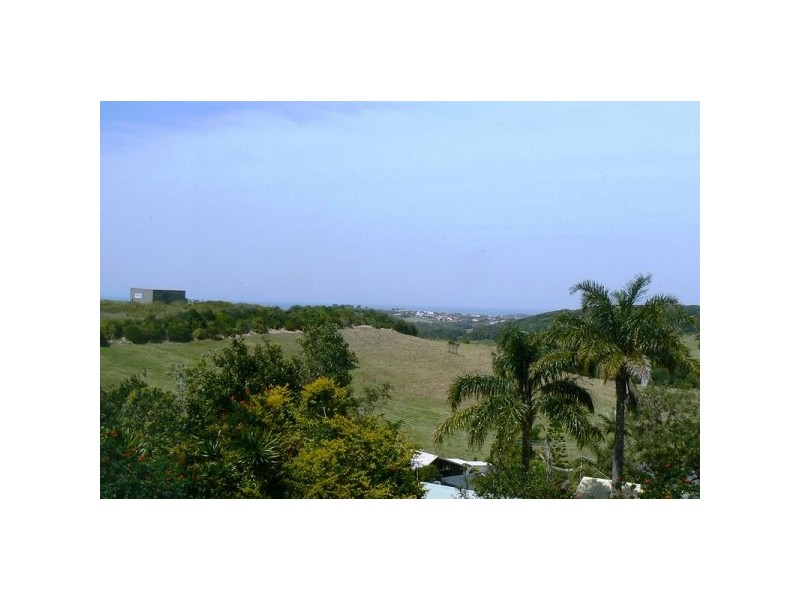 25 Blue Seas Pde, Lennox Head NSW 2478