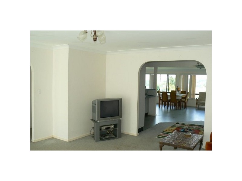 25 Blue Seas Pde, Lennox Head NSW 2478