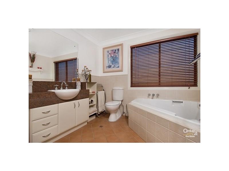 45 Whispering Valley Drive, Richmond Hill NSW 2480