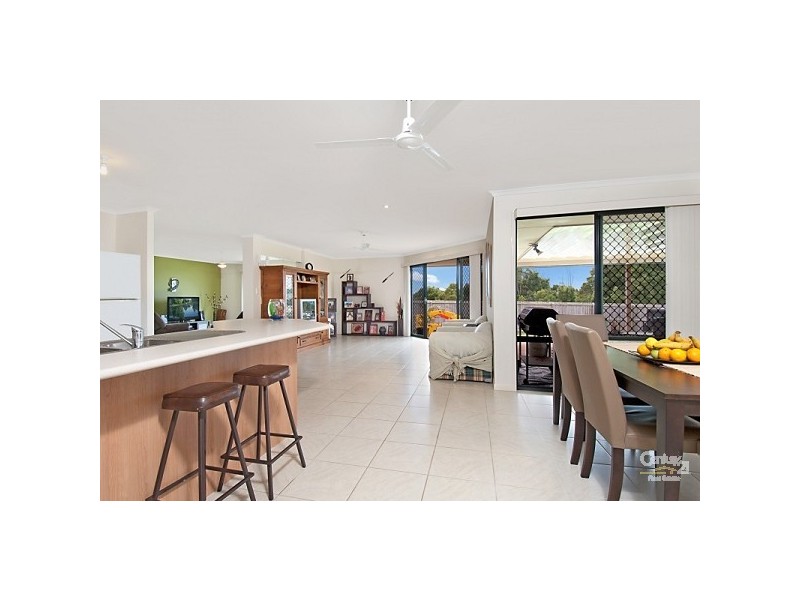 14 Cummings Crescent, Cumbalum NSW 2478
