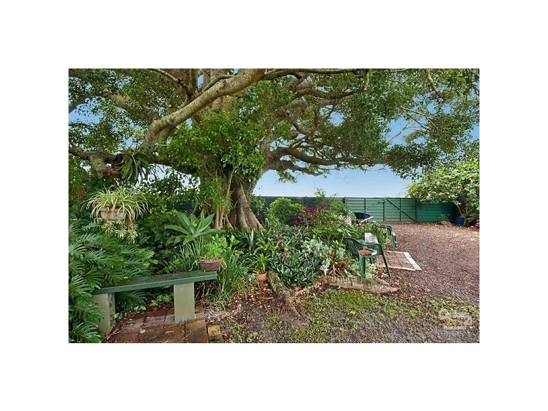 102 Bank Street, North Woodburn NSW 2471