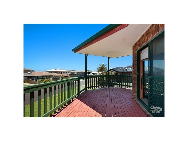 1/1 Kerry Court, Skennars Head NSW 2478