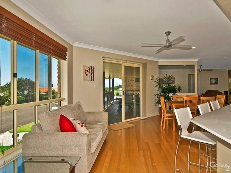 11 Killarney Crescent, Skennars Head NSW 2478