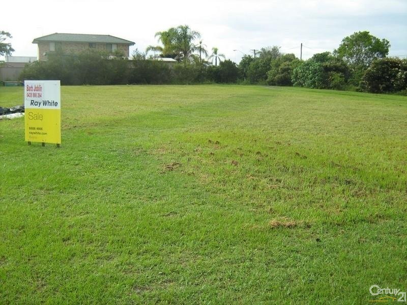 4 Palm Place, Evans Head NSW 2473