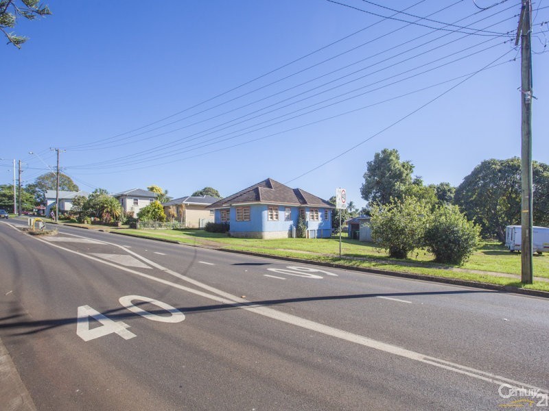 98 100 102 104 Main Street, Alstonville NSW 2477