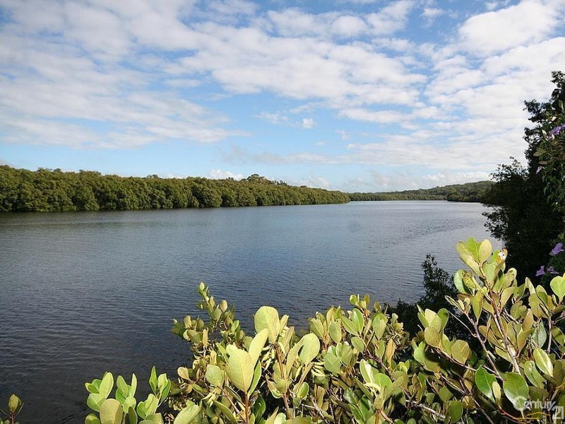 8 Wharf Street, Broadwater NSW 2472