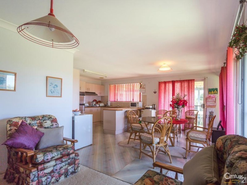 20-22 Summerhill Crescent, Cumbalum NSW 2478