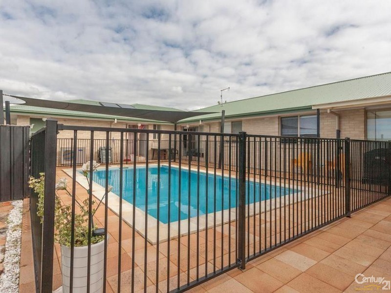 50 Cummings Crescent, Cumbalum NSW 2478