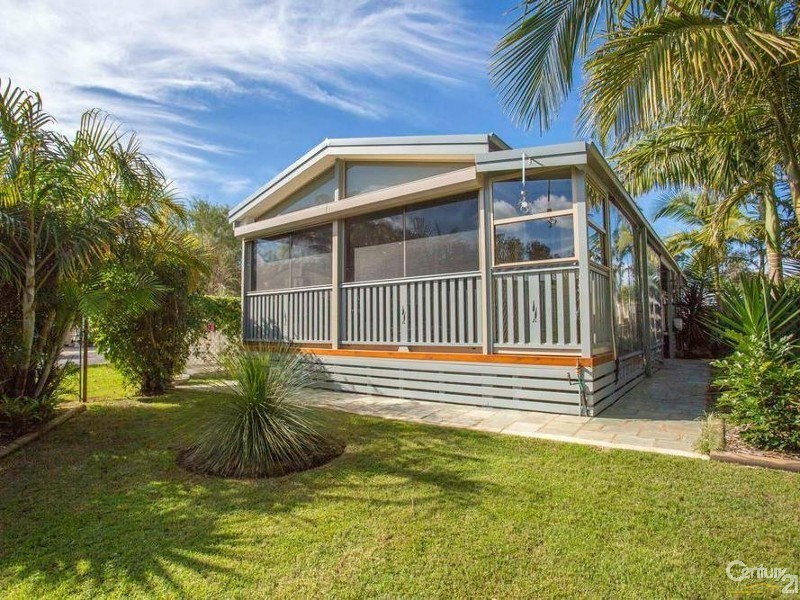 21 Sandalwood Leisure Village, Pimlico NSW 2478
