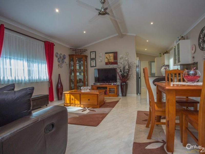 21 Sandalwood Leisure Village, Pimlico NSW 2478