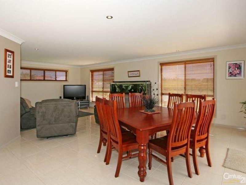 18 Lindsay Avenue, Cumbalum NSW 2478