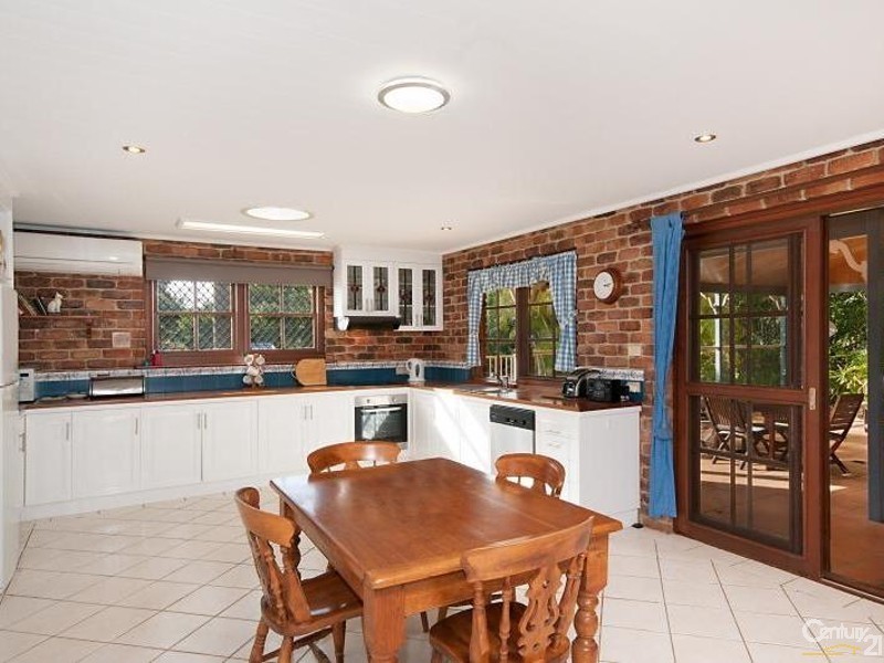 5 Summerhill Crescent, Cumbalum NSW 2478