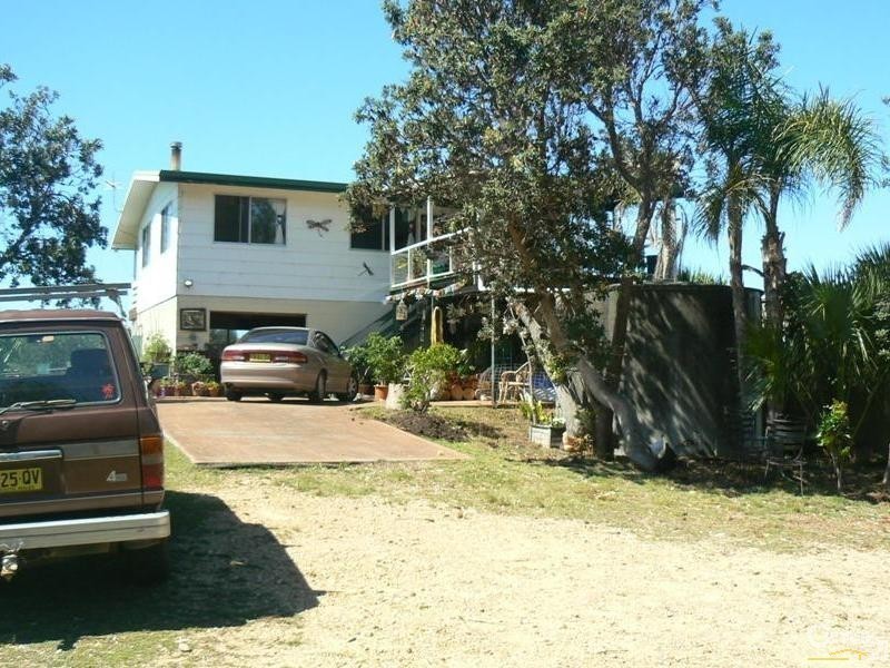 162 Patchs Beach Road, Patchs Beach NSW 2478