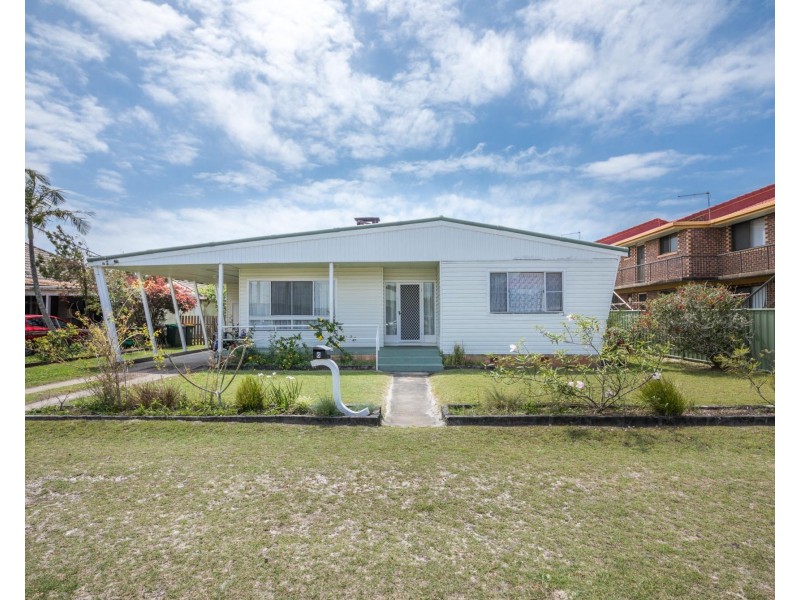 6 Heath Street, Evans Head NSW 2473