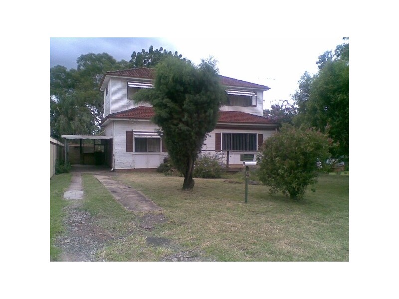 4 HALL PLACE, Guildford NSW 2161