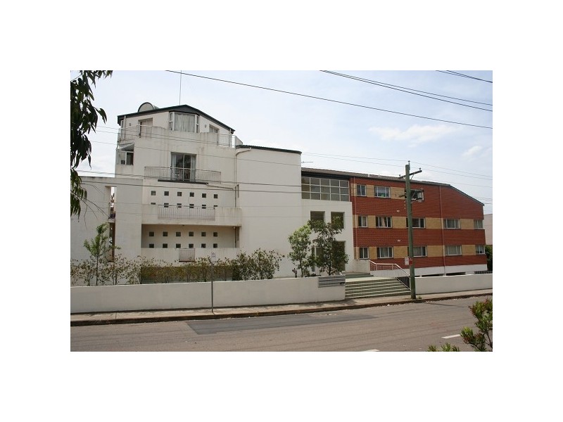 1/1-3 Lloyds Ave, Carlingford NSW 2118