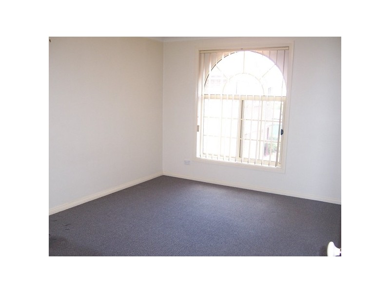 2/73 Eastern Rd, Quakers Hill NSW 2763