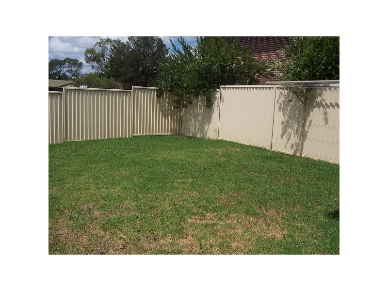 2/73 Eastern Rd, Quakers Hill NSW 2763