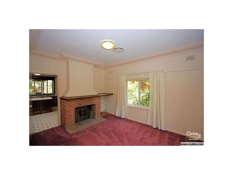 36 Gollan Ave, Oatlands NSW 2117