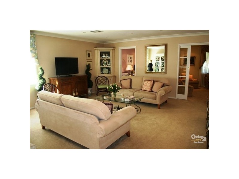 1 Cambridge Avenue, North Rocks NSW 2151