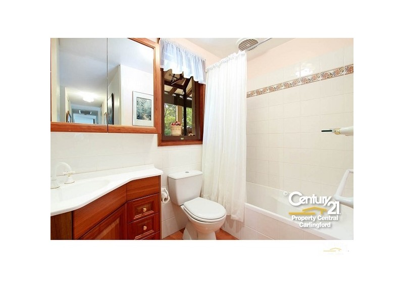 12 HANCEY AVE, North Rocks NSW 2151