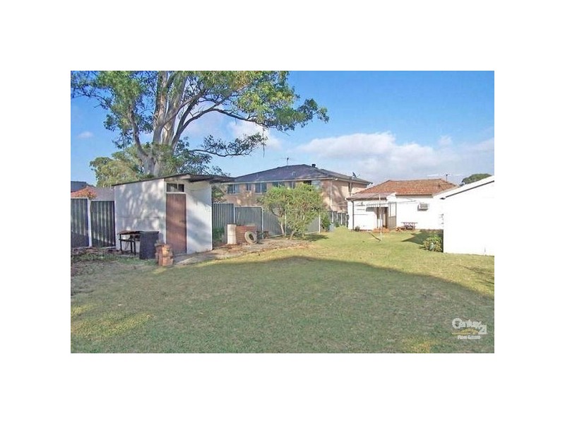 34 Meakin St, Merrylands NSW 2160