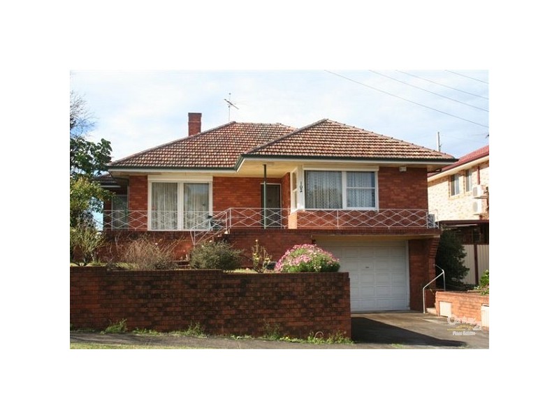 102 Adderton Rd, Carlingford NSW 2118