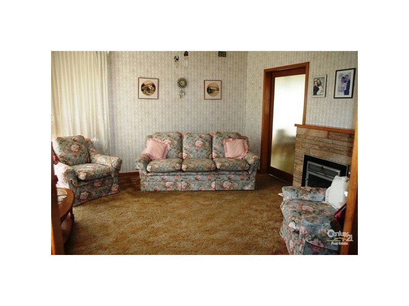 102 Adderton Rd, Carlingford NSW 2118