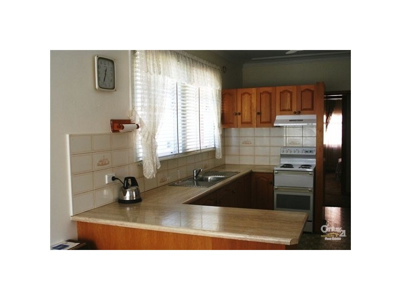 102 Adderton Rd, Carlingford NSW 2118