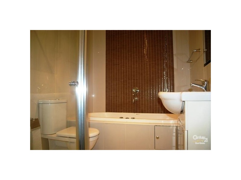 8/1-7 Young Road, Carlingford NSW 2118