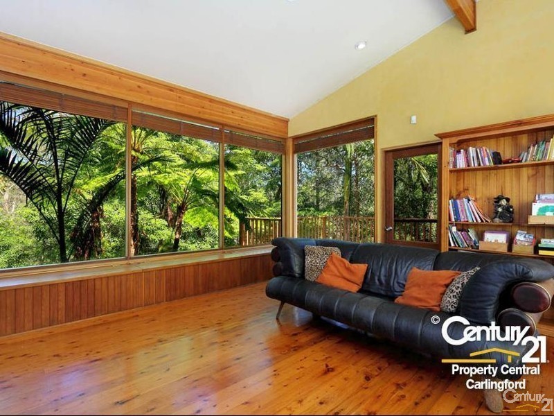 9 Panaview Crescent, North Rocks NSW 2151