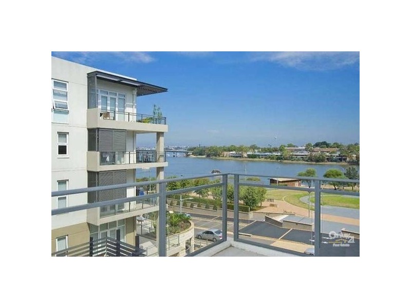 21/3 Bay Dr, Meadowbank NSW 2114