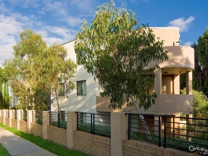 8/77-79 Adderton Rd, Telopea NSW 2117