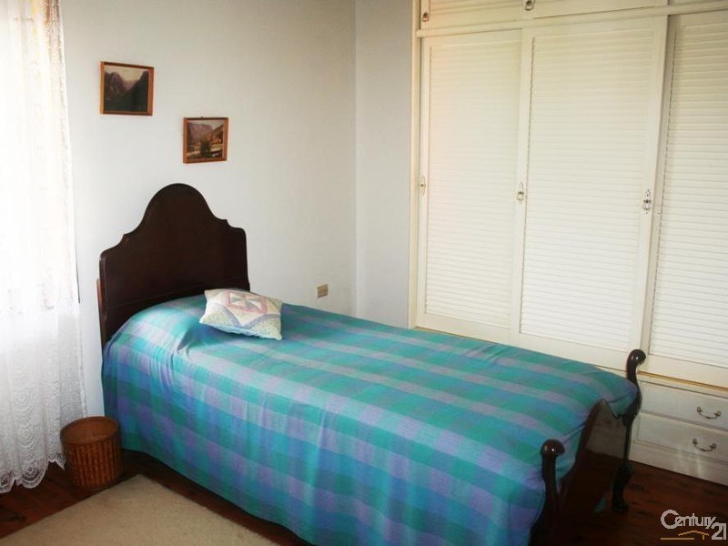 49 Oakes Rd, Carlingford NSW 2118