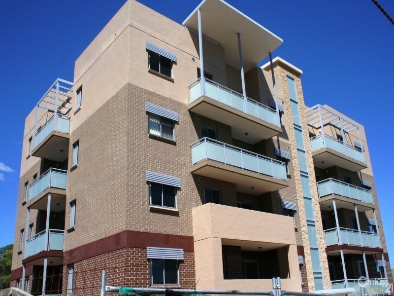 10/19-21 Oxford St, Blacktown NSW 2148