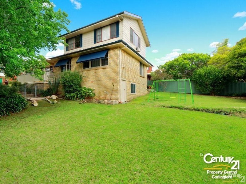 8 Robbie Crescent, Carlingford NSW 2118