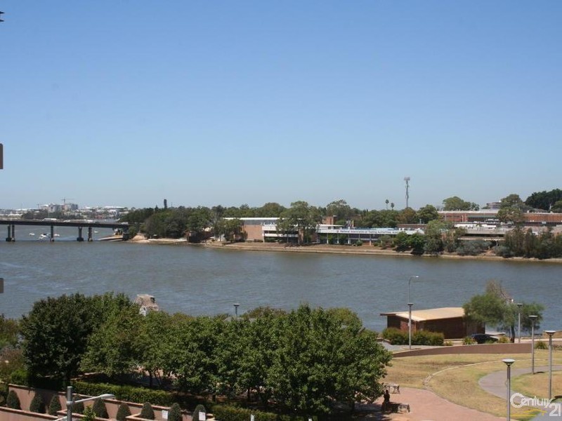 21/3 Bay Dr, Meadowbank NSW 2114