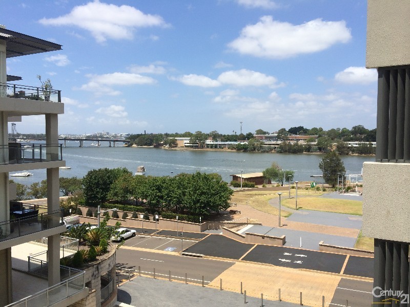 21/3 Bay Dr, Meadowbank NSW 2114