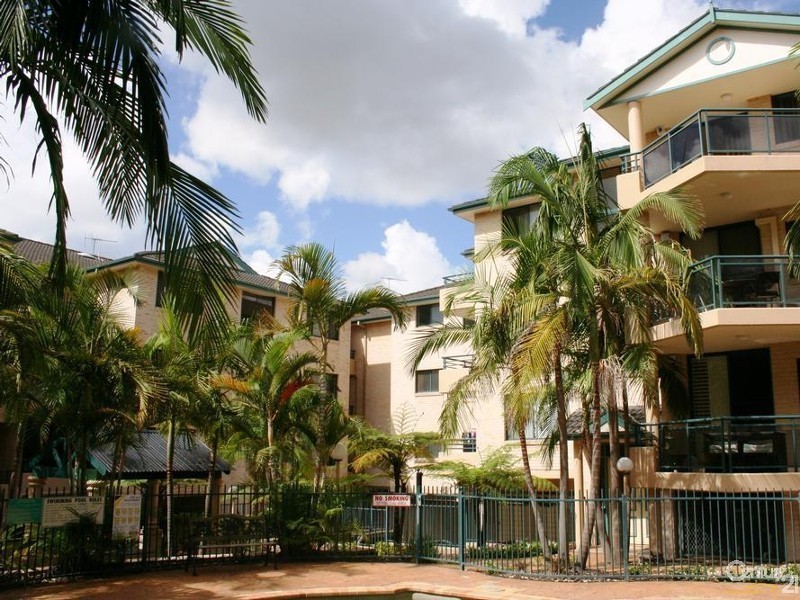 27/9-15 Lloyds, Carlingford NSW 2118