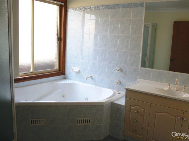 8 Billabong Pl, Rouse Hill NSW 2155