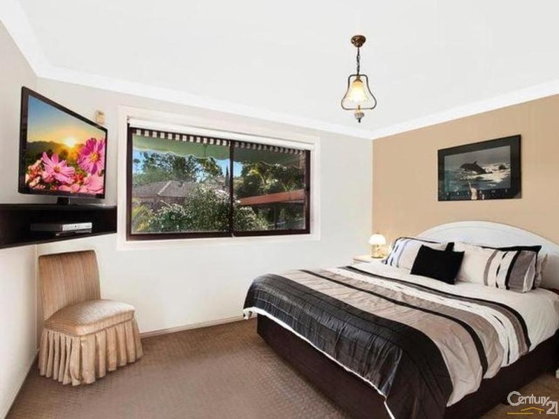 9 Kanadah Ave, Baulkham Hills NSW 2153