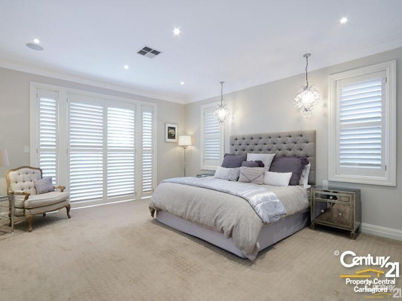 106 Eaton Road, West Pennant Hills NSW 2125