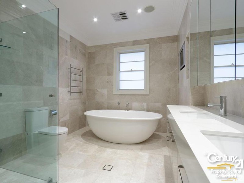 106 Eaton Road, West Pennant Hills NSW 2125