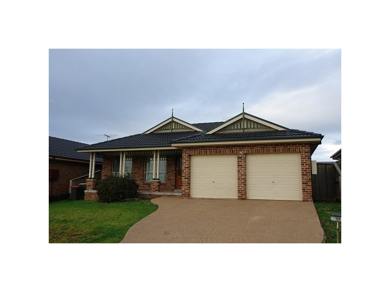 15 MORETON BAY ROAD, Spring Farm NSW 2570