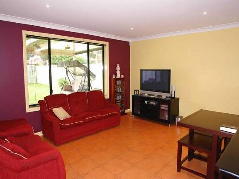 51 William Mannix Avenue, Currans Hill NSW 2567