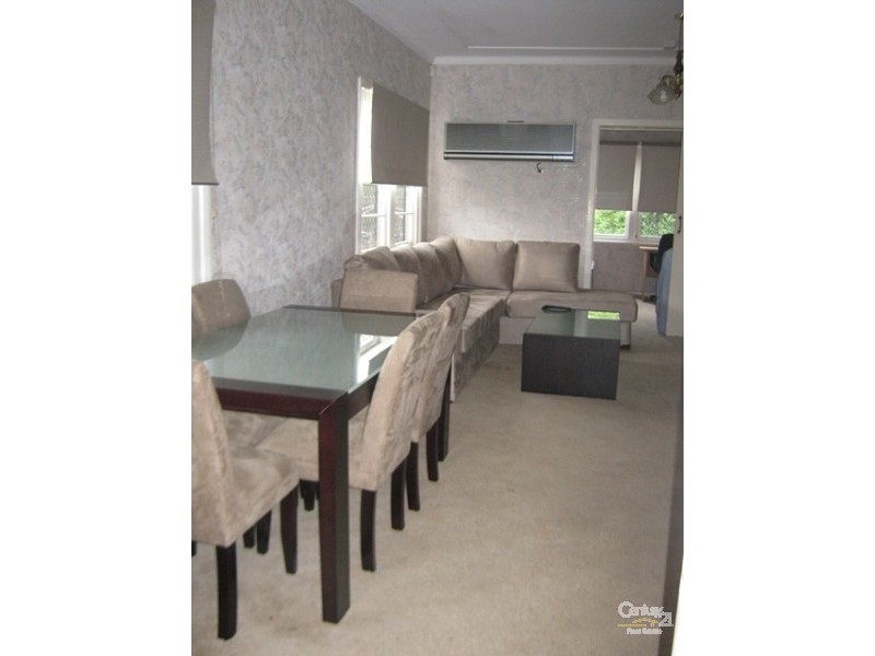 1 Angus Avenue, Waratah NSW 2298