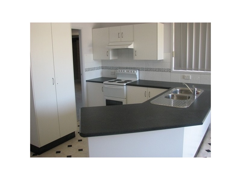 28 County Drive, Fletcher NSW 2287