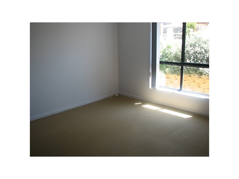 28 County Drive, Fletcher NSW 2287