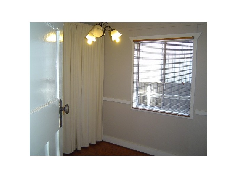 33 OMara Street, Mayfield East NSW 2304