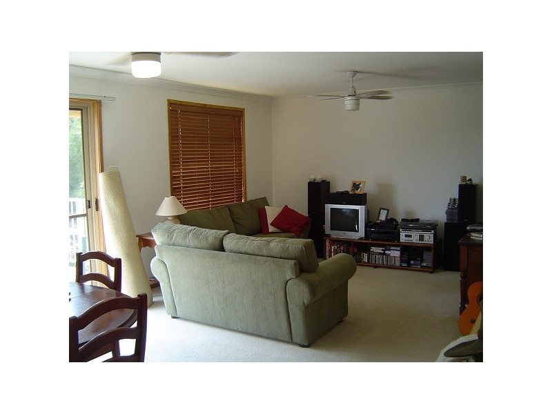 72 East Street, Warners Bay NSW 2282